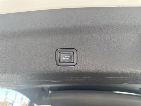 Used 2021 GMC Yukon SLT RWD image 27
