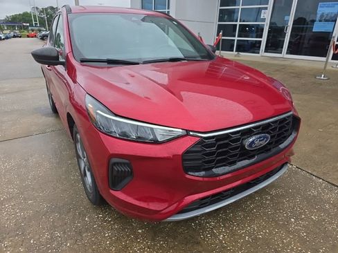 Used 2023 Ford Escape ST-Line w/ Tech Pack #1 FWD image 8