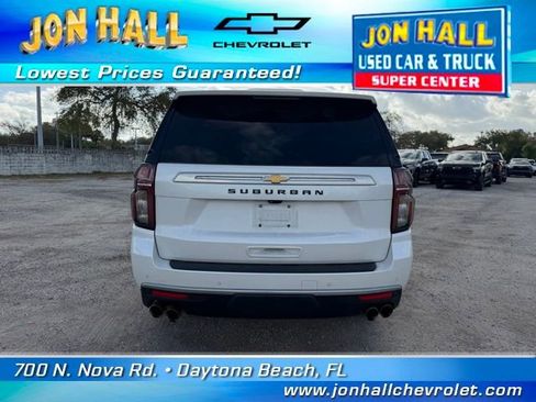 Used 2023 Chevrolet Suburban High Country image 9