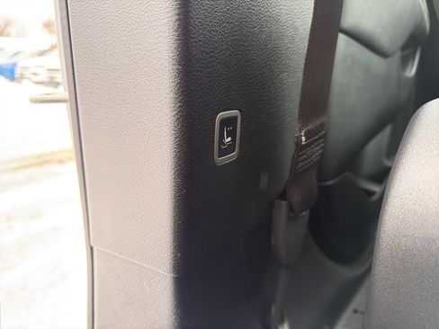 New 2026 Chrysler Pacifica Select image 23