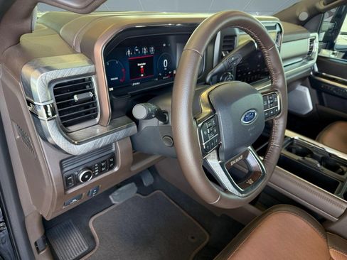 Used 2025 Ford F350 King Ranch w/ FX4 Off-Road Package AWD/4WD image 4