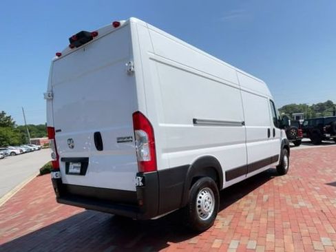Used 2025 RAM ProMaster 2500 w/ Convenience Group FWD image 9