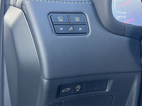 Used 2024 Lexus LX 600 F Sport image 22