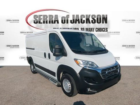 Used 2025 RAM ProMaster 2500 w/ U-Haul Equipment Group FWD image 2