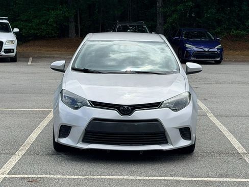 Used 2015 Toyota Corolla LE FWD image 3