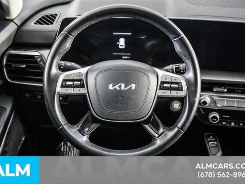 Used 2025 Kia Telluride S FWD image 25