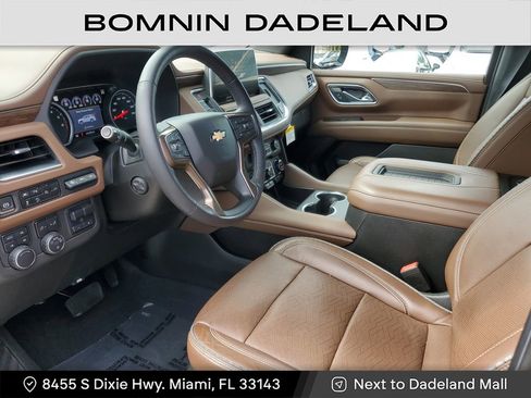Used 2021 Chevrolet Tahoe High Country w/ Premium Package image 17