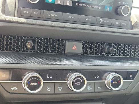 Used 2024 Honda CR-V EX image 25