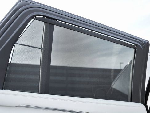 Used 2024 Land Rover Range Rover SV image 51