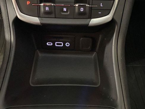 Used 2023 GMC Terrain SLT w/ LPO, Floor Liner Package FWD image 36