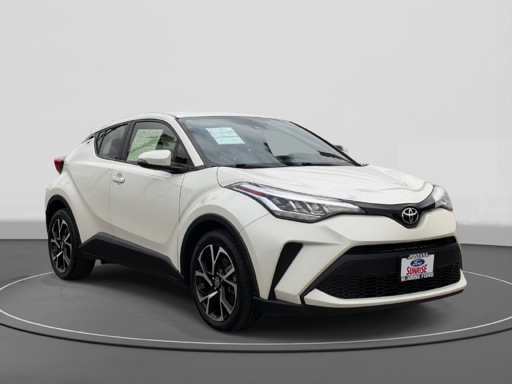Used 2021 Toyota C-HR XLE FWD image 4