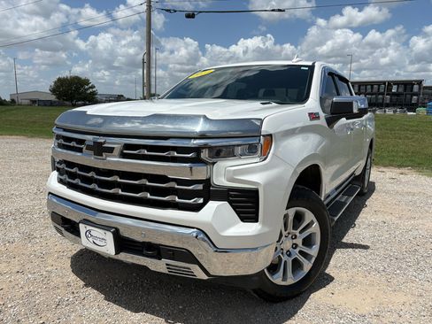 Used 2023 Chevrolet Silverado 1500 LTZ w/ LTZ Premium Package AWD/4WD image 1