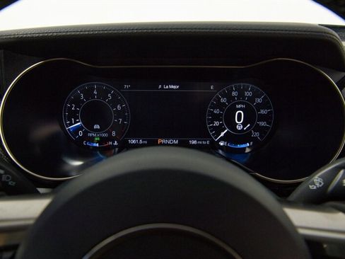 Used 2022 Ford Mustang Shelby GT500 w/ Carbon Fiber Track Pack RWD image 18