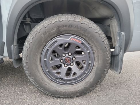 Used 2025 Nissan Frontier Pro-X w/ Pro Premium Package RWD image 9