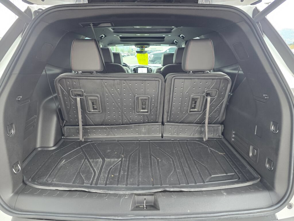 Used 2022 Chevrolet Traverse RS AWD/4WD image 16