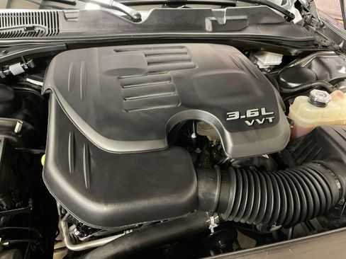 Used 2021 Dodge Challenger SXT w/ Driver Convenience Group image 25