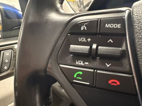 Used 2017 Hyundai Sonata Limited w/ Ultimate Package 04 image 25