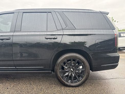Used 2025 Cadillac Escalade Sport w/ Touring Package AWD/4WD image 8
