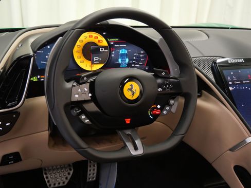 Used 2024 Ferrari Roma Spider image 14