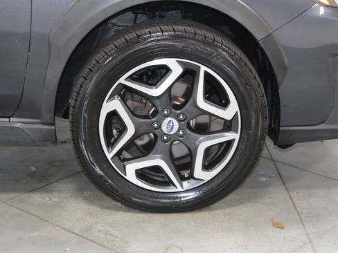 Used 2018 Subaru Crosstrek 2.0i Limited image 12
