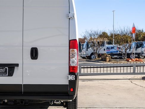 Used 2023 RAM ProMaster 2500 image 42