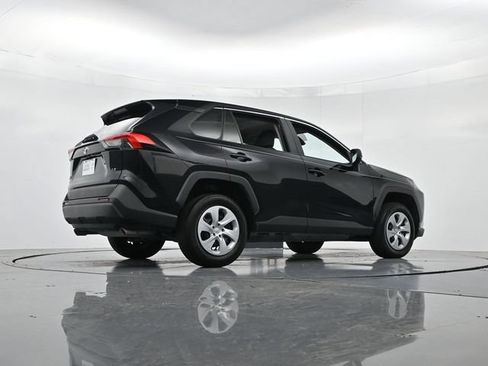 Used 2025 Toyota RAV4 LE FWD image 31