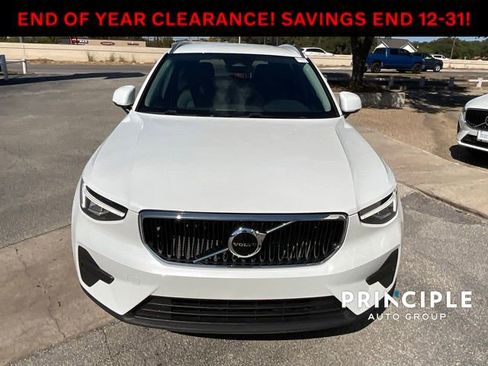 Certified 2023 Volvo XC40 B4 Core w/ Protection Package Premier image 3