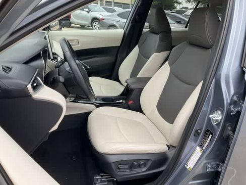 Certified 2024 Toyota Corolla Cross XLE w/ Convenience Package AWD/4WD image 12