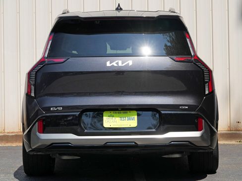 Used 2024 Kia EV9 GT-Line AWD/4WD image 11