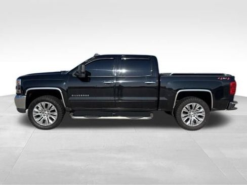 Used 2018 Chevrolet Silverado 1500 LT w/ All Star Edition AWD/4WD image 2