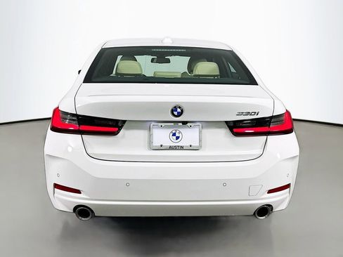 Used 2025 BMW 330i Sedan w/ Convenience Package image 6