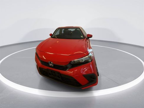Used 2023 Honda Civic EX image 3