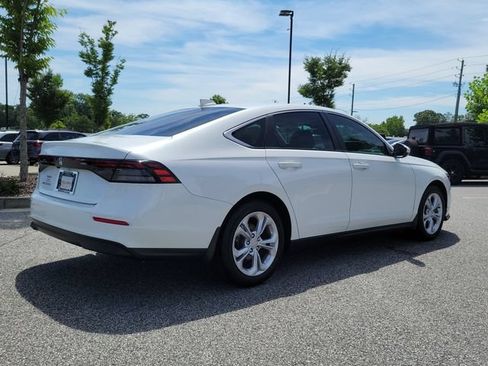 Certified 2025 Honda Accord LX image 4