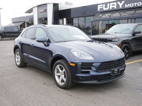 Used 2021 Porsche Macan image 2