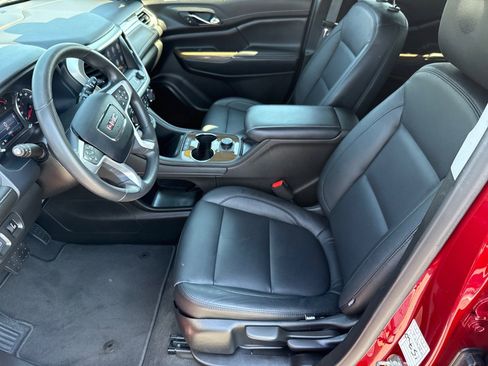 Used 2023 GMC Acadia SLE FWD image 10