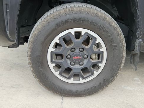 Used 2024 Toyota Tacoma TRD Off-Road w/ TRD Off Road Upgrade Package image 10