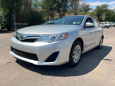 Used 2014 Toyota Camry LE FWD image 1