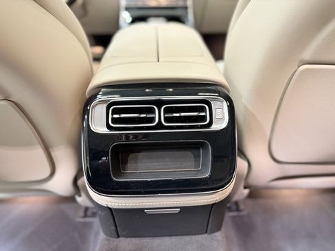 Used 2023 Mercedes-Benz S 500 4MATIC w/ AMG Line image 36