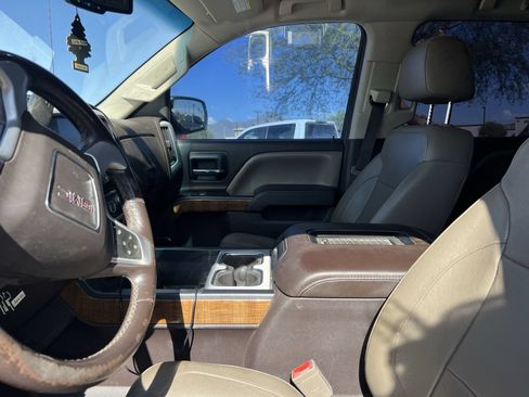 Used 2017 GMC Sierra 1500 SLT w/ SLT Premium Package AWD/4WD image 10