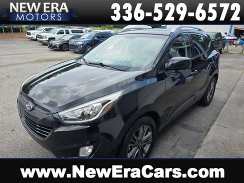 Used 2015 Hyundai Tucson SE AWD/4WD image 1