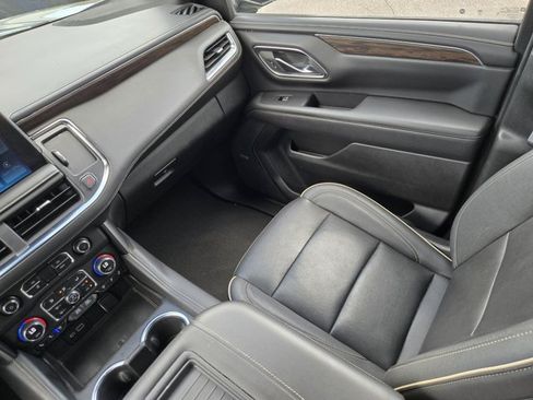 Used 2023 Chevrolet Tahoe Premier RWD image 17