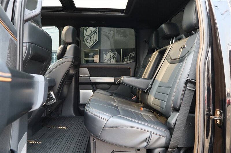 Used 2024 Ford F350 Platinum AWD/4WD image 28