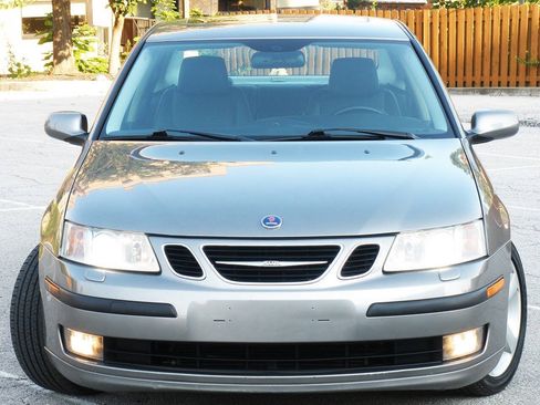 Used 2003 Saab 9-3 Arc FWD image 7