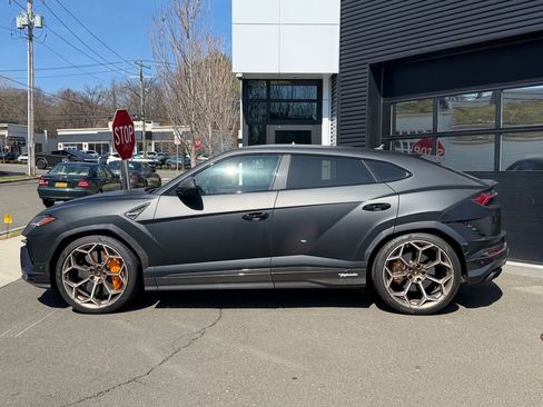 Used 2024 Lamborghini Urus Performante image 2