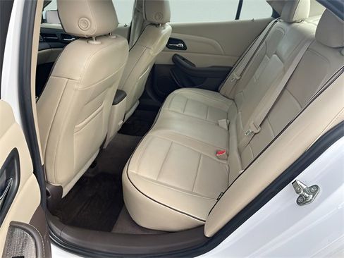 Used 2015 Chevrolet Malibu LTZ image 22
