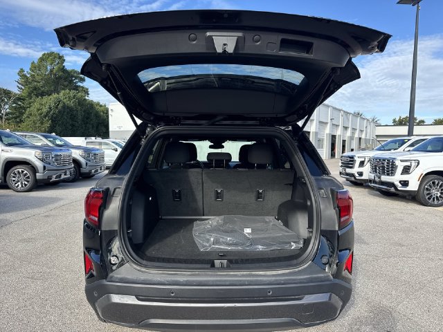 Used 2026 GMC Terrain Elevation FWD image 25