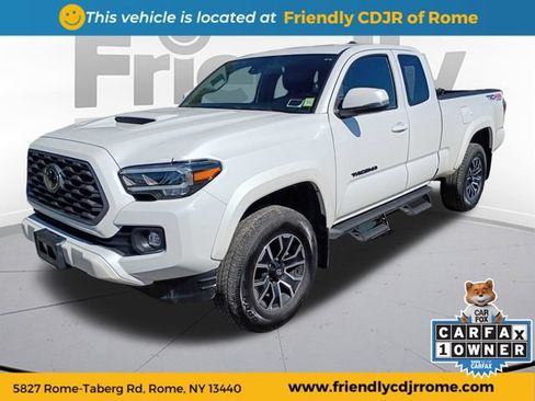 Used 2022 Toyota Tacoma TRD Sport AWD/4WD image 1