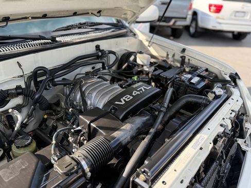 Used 2004 Toyota Sequoia Limited RWD image 96