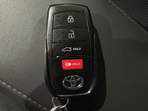 Certified 2025 Toyota Corolla SE image 17