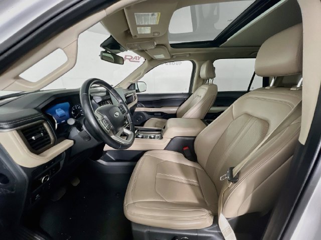 Used 2024 Ford Expedition Max Limited AWD/4WD image 6